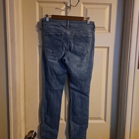 Old navy Rockstar super Skinny button fly distressed Jeans size 6 - Picture 7 of 10